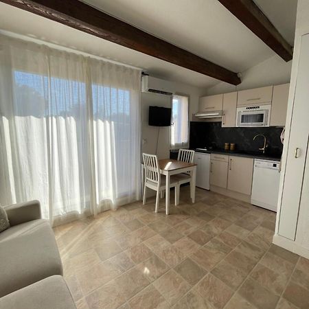 Appartement Pinede Piscine Clim Proche Plage Village Naturiste Agde Kültér fotó